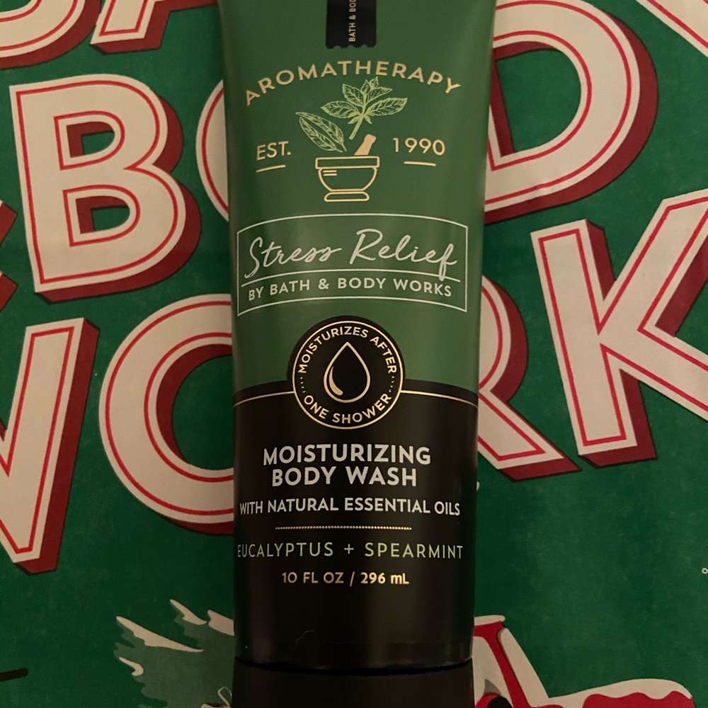 Stress relief moisturizing body wash